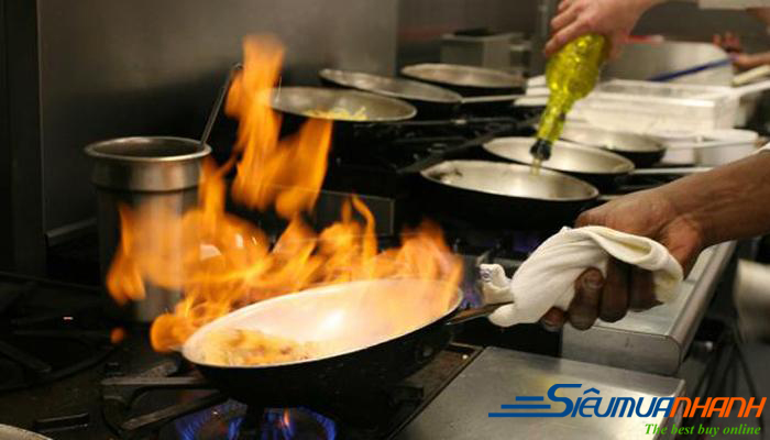 Sai lầm "nguy hại" hay mắc phải khi nấu ăn của chị em nội trợ