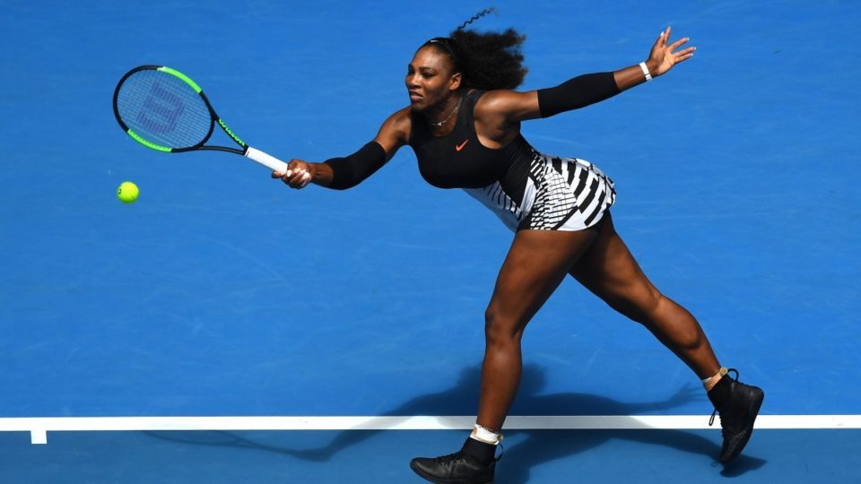 Cách khởi động và masasge của Serena Williams trước sau mỗi trận đấu