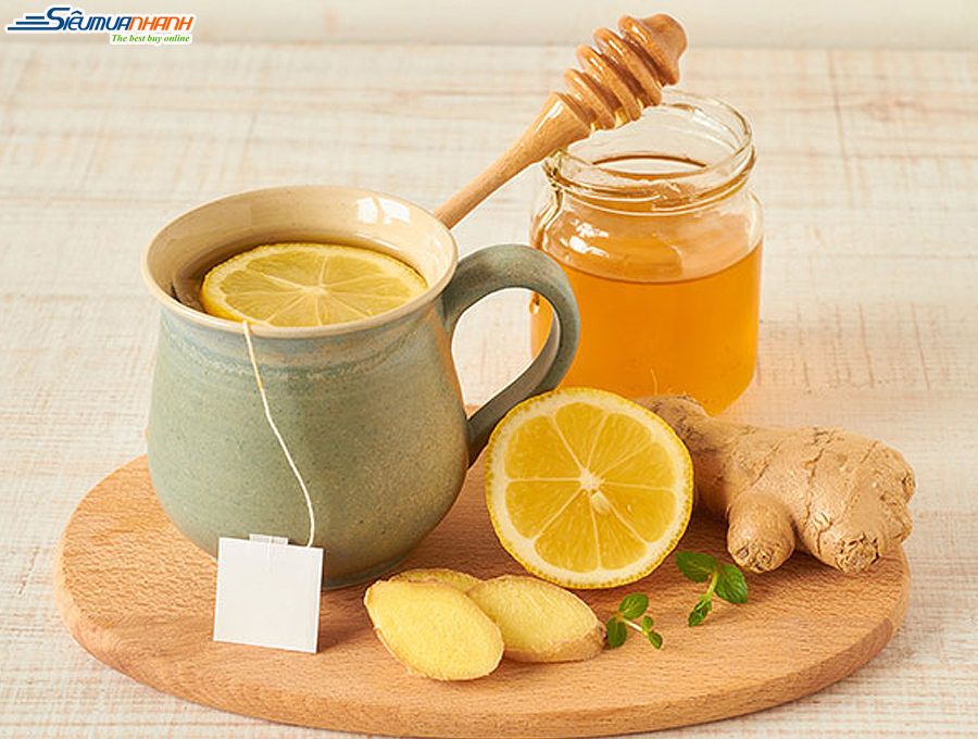 Pha chế nước uống giảm cân với chanh và mật ong
