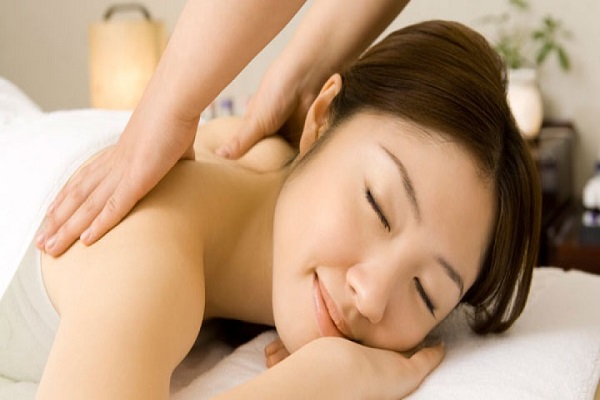 Phương pháp massage lưng vai hiệu quả